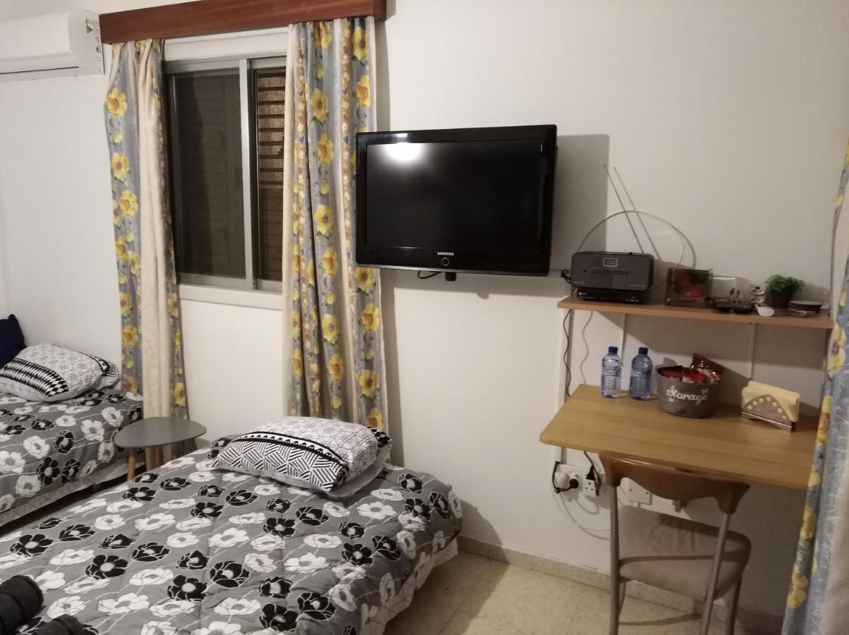 Larnaca, Pervolia 1 Bedroom Seaside Apartment 外观 照片