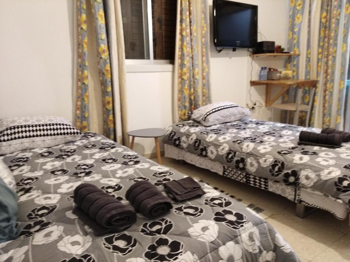 Larnaca, Pervolia 1 Bedroom Seaside Apartment 外观 照片